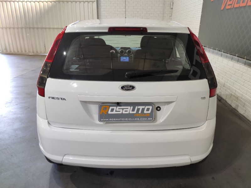 FORD FIESTA CLASS 1.6 2013/2013 ROSAUTO VEÍCULOS VENÂNCIO AIRES / Carros no Vale