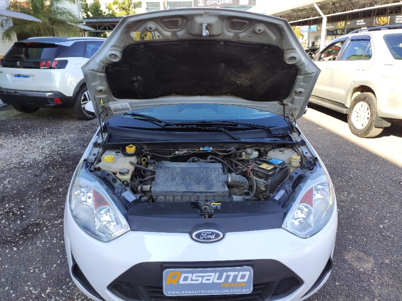 FORD FIESTA CLASS 1.6 2013/2013 ROSAUTO VEÍCULOS VENÂNCIO AIRES / Carros no Vale