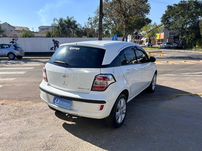 CHEVROLET AGILE LTZ 1.4 MPFI 8V FLEXPOWER 5P 2013/2014 LS MULTIMARCAS VENÂNCIO AIRES / Carros no Vale