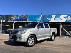 TOYOTA HILUX CD SRV D4-D 4X4 3.0 TDI DIESEL AUT 2013/2014 LS MULTIMARCAS VENÂNCIO AIRES / Carros no Vale