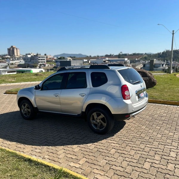 RENAULT DUSTER DYNAMIQUE 2.0 FLEX 16V AUT. /2014 NEURI VEÍCULOS LAJEADO / Carros no Vale