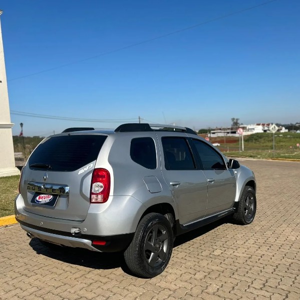 RENAULT DUSTER DYNAMIQUE 2.0 FLEX 16V AUT. /2014 NEURI VEÍCULOS LAJEADO / Carros no Vale