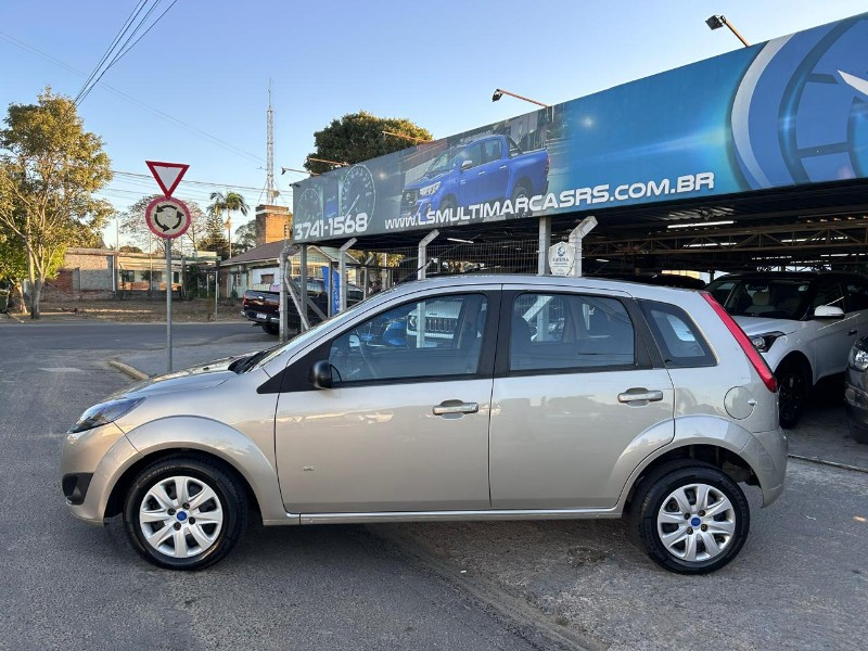 FORD FIESTA 1.0 8V FLEX/CLASS 1.0 8V FLEX 5P 2013/2014 LS MULTIMARCAS VENÂNCIO AIRES / Carros no Vale