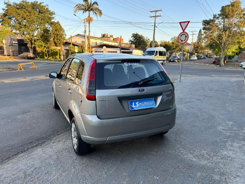 FORD FIESTA 1.0 8V FLEX/CLASS 1.0 8V FLEX 5P 2013/2014 LS MULTIMARCAS VENÂNCIO AIRES / Carros no Vale