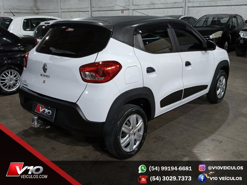 RENAULT KWID ZEN 1.0 FLEX 12V 5P MEC. 2020/2021 V10 VEÍCULOS CAXIAS DO SUL / Carros no Vale