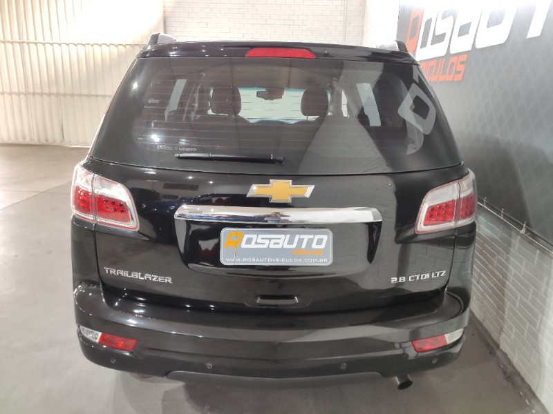 CHEVROLET TRAILBLAZER 2.8 LTZ 4X4 16V TURBO DIESEL 4P AUTOMÁTICO 2018/2018 ROSAUTO VEÍCULOS VENÂNCIO AIRES / Carros no Vale