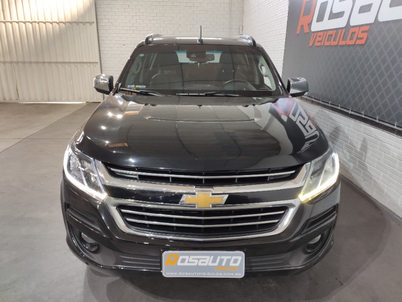 CHEVROLET TRAILBLAZER 2.8 LTZ 4X4 16V TURBO DIESEL 4P AUTOMÁTICO 2018/2018 ROSAUTO VEÍCULOS VENÂNCIO AIRES / Carros no Vale