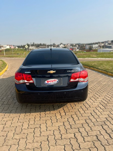 CHEVROLET CRUZE LT 1.8 16V FLEXPOWER 4P AUT. 2014/2014 NEURI VEÍCULOS LAJEADO / Carros no Vale