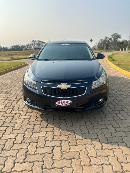 CHEVROLET CRUZE LT 1.8 16V FLEXPOWER 4P AUT. 2014/2014 NEURI VEÍCULOS LAJEADO / Carros no Vale