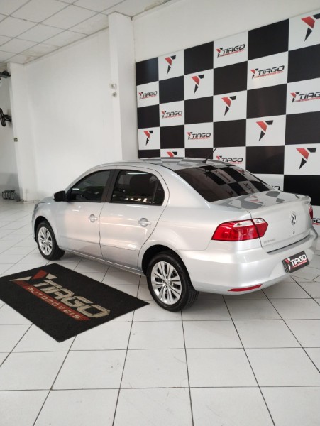 VOLKSWAGEN VOYAGE TREND 1.6 MI TOTAL FLEX 8V 4P 2022/2022 TIAGO AUTOMÓVEIS VENÂNCIO AIRES / Carros no Vale