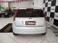 FORD FIESTA 1.6 8V FLEX 2013/2013 TIAGO AUTOMÓVEIS VENÂNCIO AIRES / Carros no Vale