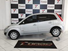 FORD FIESTA 1.6 8V FLEX 2013/2013 TIAGO AUTOMÓVEIS VENÂNCIO AIRES / Carros no Vale