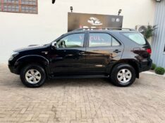 TOYOTA HILUX SW4 SRV 3.0 4X4 /2008 IDEAL VEÍCULOS LAJEADO / Carros no Vale