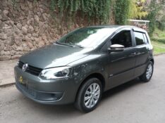 VOLKSWAGEN FOX 1.0 2012/2013 ESTAÇÃO DO CARRO ESTRELA / Carros no Vale