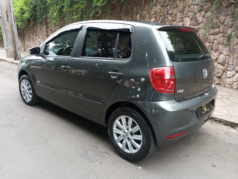 VOLKSWAGEN FOX 1.0 2012/2013 ESTAÇÃO DO CARRO ESTRELA / Carros no Vale