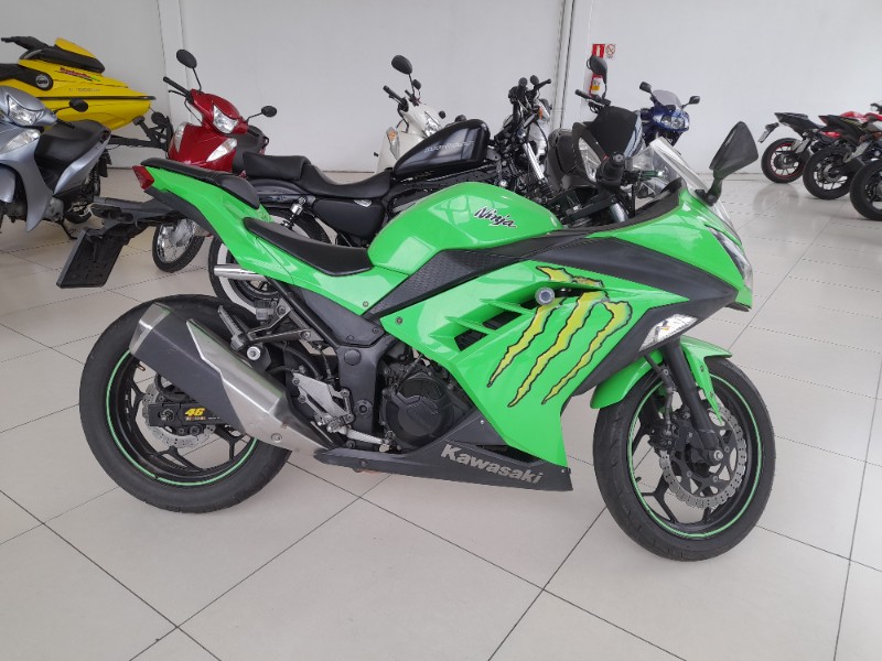 KAWASAKI NINJA 300 /2013 JASER MOTOS LAJEADO / Carros no Vale