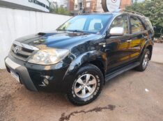 TOYOTA SW4 SRV 2006/2007 ALTERNATIVA VEÍCULOS LAJEADO / Carros no Vale