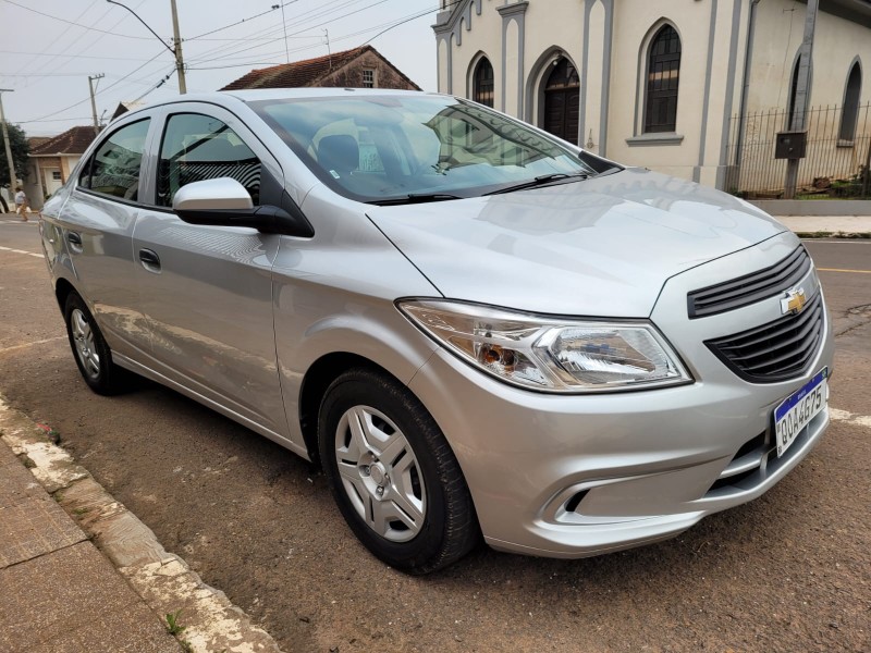 CHEVROLET PRISMA 1.0 VHCE JOY 8V 2018/2018 ADRIANO VEÍCULOS CRUZEIRO DO SUL / Carros no Vale