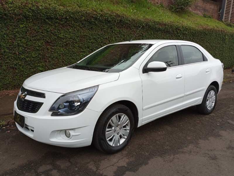 CHEVROLET COBALT 1.8 LTZ 2014/2015 ESTAÇÃO DO CARRO ESTRELA / Carros no Vale