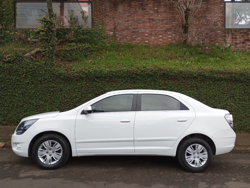 CHEVROLET COBALT 1.8 LTZ 2014/2015 ESTAÇÃO DO CARRO ESTRELA / Carros no Vale