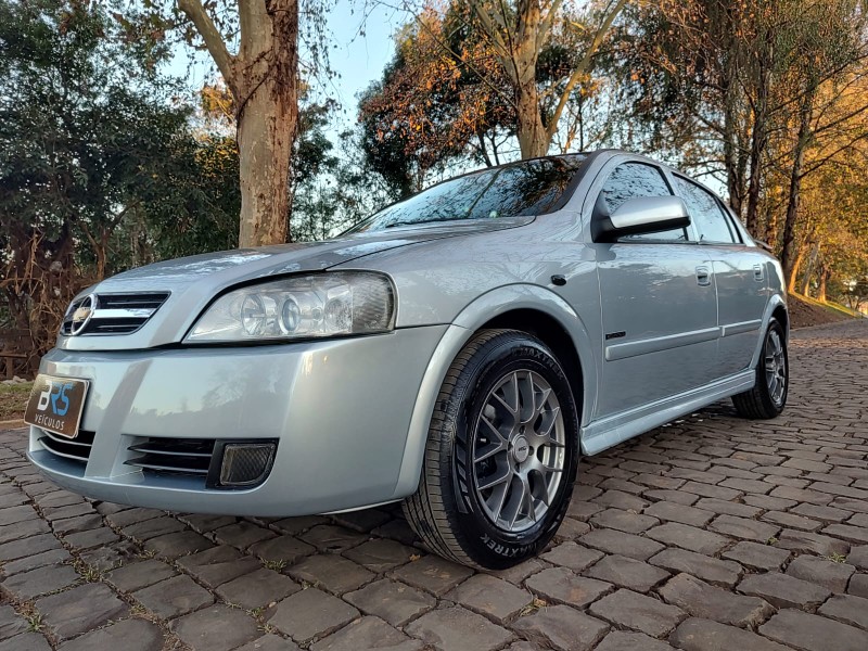 CHEVROLET ASTRA ADVANTAGE 2.0 MPFI 8V FLEXPOWER 5P 2007/2008 BRS VEÍCULOS BOM RETIRO DO SUL / Carros no Vale