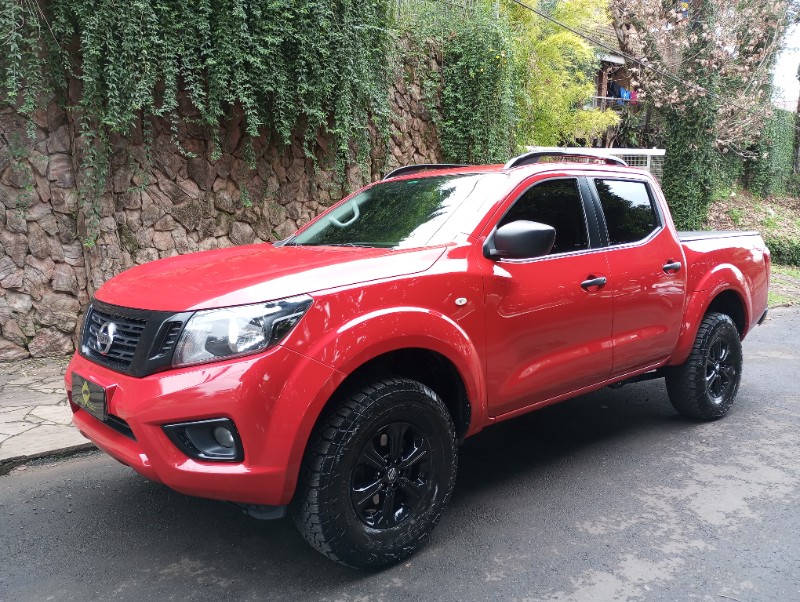 NISSAN FRONTIER ATRTACK 2.3 TURBO 4X4 DIESEL 2020/2021 ESTAÇÃO DO CARRO ESTRELA / Carros no Vale