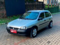 CHEVROLET CORSA 1.0 1999/1999 ELY AUTOMÓVEIS LAJEADO / Carros no Vale