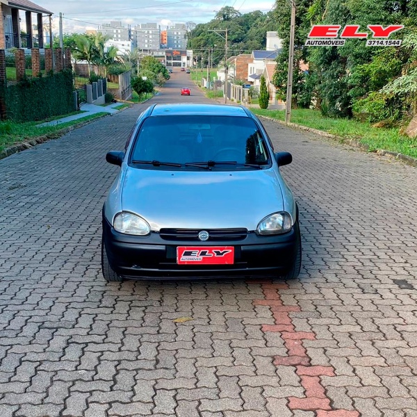 CHEVROLET CORSA 1.0 1999/1999 ELY AUTOMÓVEIS LAJEADO / Carros no Vale