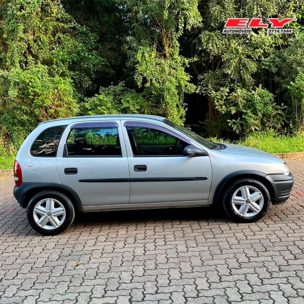 CHEVROLET CORSA 1.0 1999/1999 ELY AUTOMÓVEIS LAJEADO / Carros no Vale