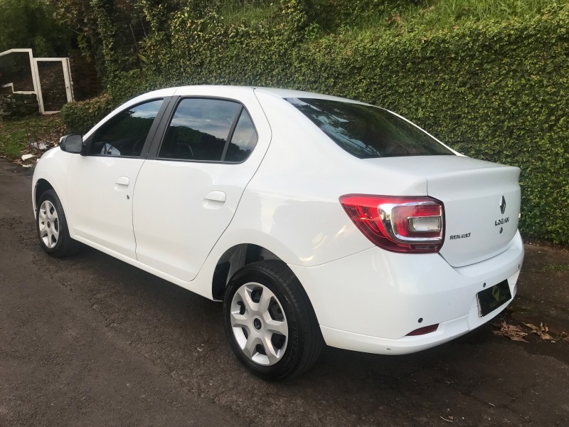 RENAULT LOGAN EXPRESSION 1.6 2017/2018 ESTAÇÃO DO CARRO ESTRELA / Carros no Vale