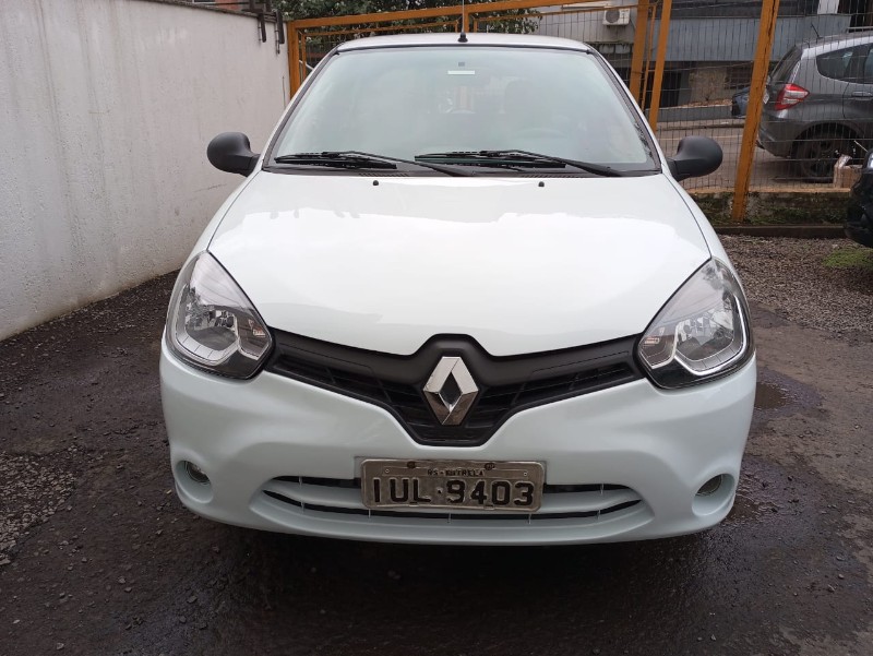 RENAULT CLIO 1.0 2013/2014 ALTERNATIVA VEÍCULOS LAJEADO / Carros no Vale