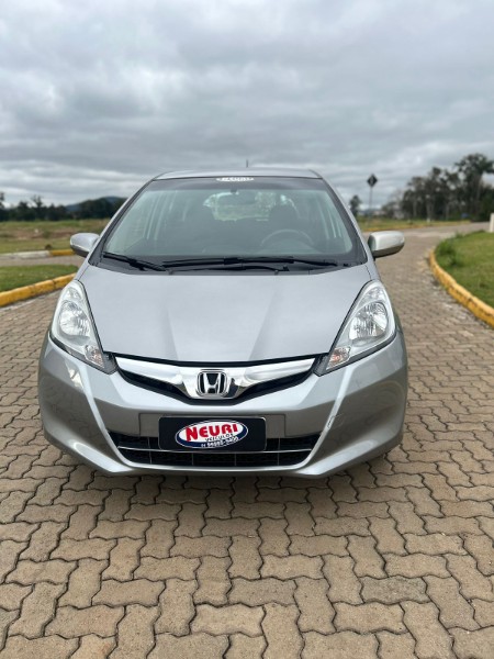 HONDA FIT 1.5 EX 16V CVT /2014 NEURI VEÍCULOS LAJEADO / Carros no Vale