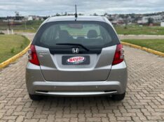 HONDA FIT 1.5 EX 16V CVT /2014 NEURI VEÍCULOS LAJEADO / Carros no Vale