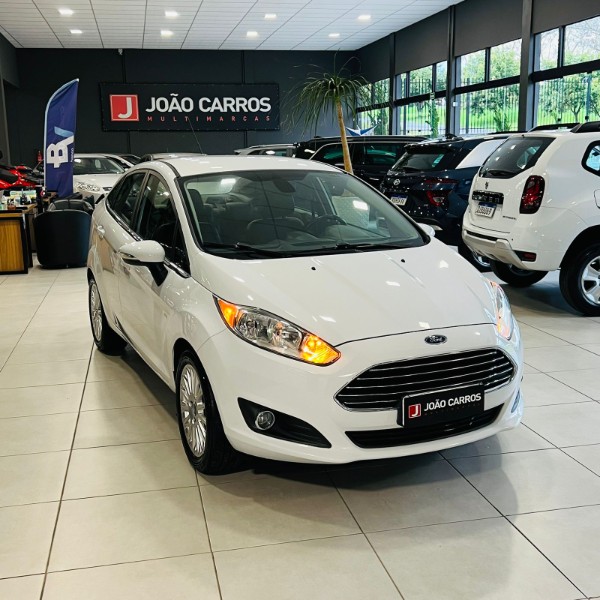 FORD FIESTA 1.6 TITANIUM SEDAN 16V 2014/2014 JOÃO CARROS MULTIMARCAS GUAPORÉ / Carros no Vale