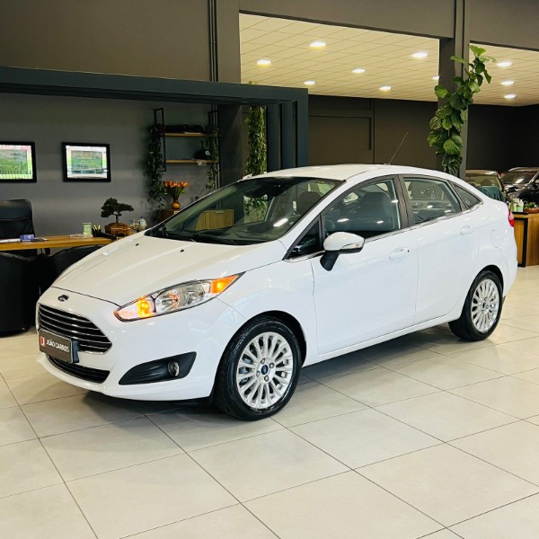 FORD FIESTA 1.6 TITANIUM SEDAN 16V 2014/2014 JOÃO CARROS MULTIMARCAS GUAPORÉ / Carros no Vale