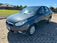 FIAT SIENA ATTRACTIV 1.4 /2014 RT 811 VEÍCULOS ARROIO DO MEIO / Carros no Vale