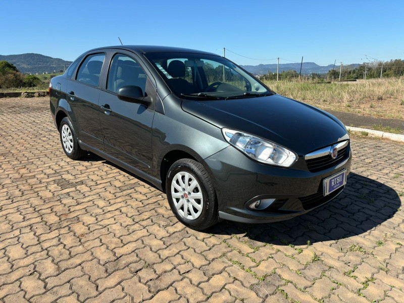 FIAT SIENA ATTRACTIV 1.4 /2014 RT 811 VEÍCULOS ARROIO DO MEIO / Carros no Vale