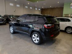 JEEP COMPASS 2.0 16V SPORT 2017/2018 M&C AUTOMÓVEIS CAXIAS DO SUL / Carros no Vale