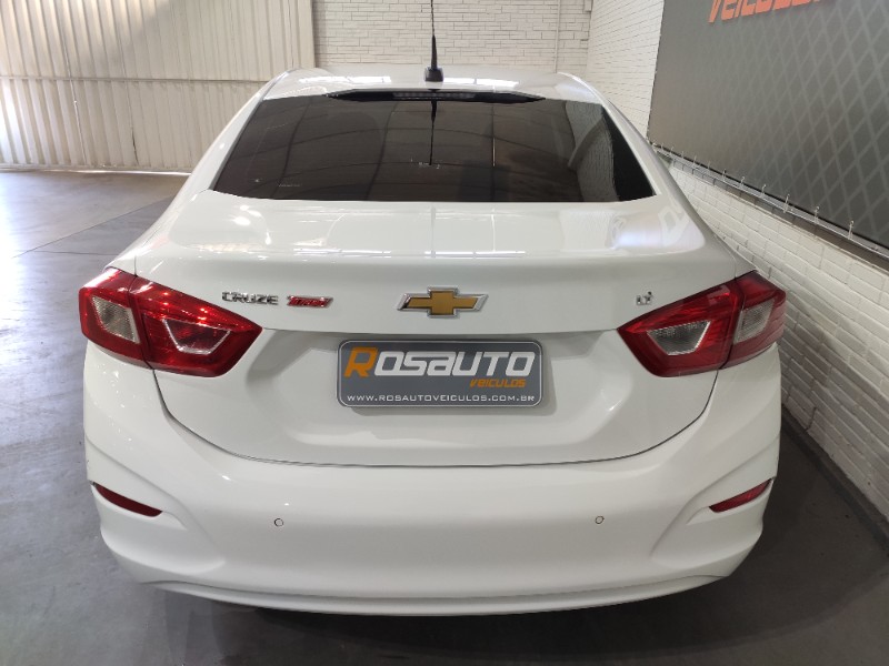 CHEVROLET CRUZE SEDAN LT 1.4 TURBO 2017/2017 ROSAUTO VEÍCULOS VENÂNCIO AIRES / Carros no Vale