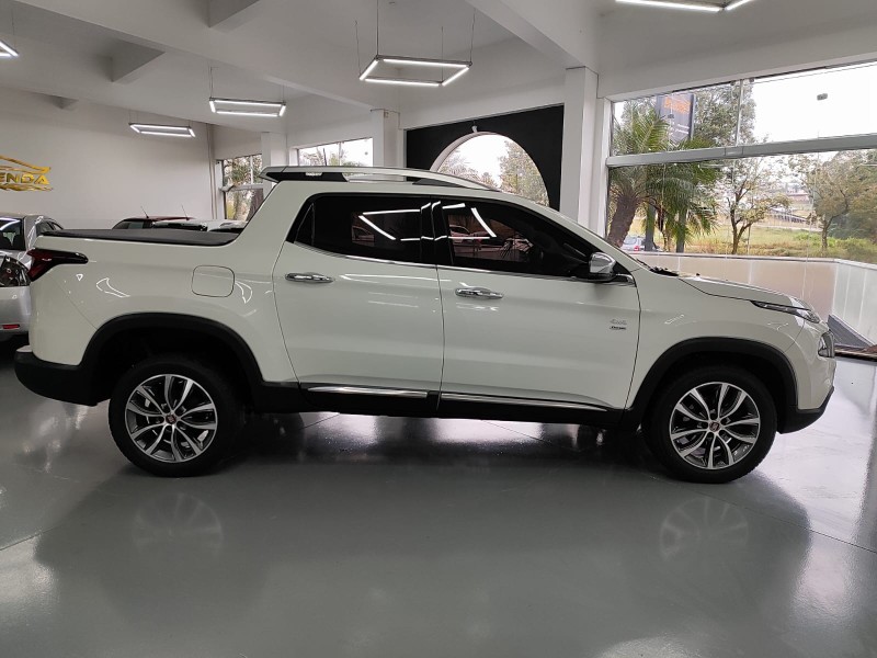 FIAT TORO 2.0 VOLCANO 4X4 AT9 16V 2019 /2019 BELAVENDA AUTOMÓVEIS ARROIO DO MEIO / Carros no Vale