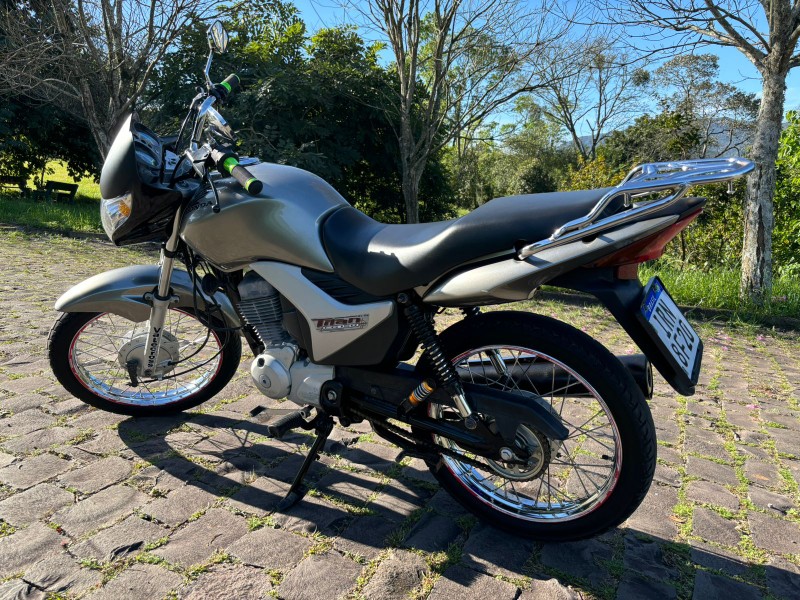 HONDA MOTOS CG 150 TITAN MIX KS /2010 RT 811 VEÍCULOS ARROIO DO MEIO / Carros no Vale