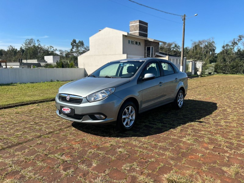 FIAT GRAND SIENA 1.4 MPI ATTRACTIVE 8V FLEX 4P MANUAL /2014 NEURI VEÍCULOS LAJEADO / Carros no Vale