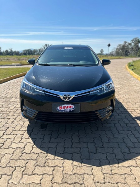 TOYOTA COROLLA 1.8 GLI UPPER 16V 2019 /2019 NEURI VEÍCULOS LAJEADO / Carros no Vale