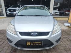 FORD FOCUS 1.6 S HATCH /2010 CHIMA VEÍCULOS VENÂNCIO AIRES / Carros no Vale