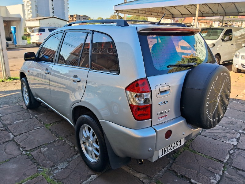 CHERY TIGGO 2.0 2011/2011 SCHAEFER AUTOMÓVEIS TEUTÔNIA / Carros no Vale