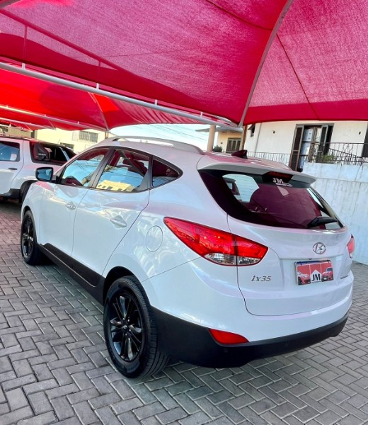 HYUNDAI IX35 2.0 GL 2WD 2018/2019 JM AUTOMÓVEIS VENÂNCIO AIRES / Carros no Vale