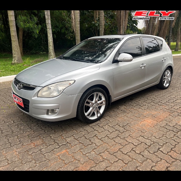 HYUNDAI I30 2.0 2010/2010 ELY AUTOMÓVEIS LAJEADO / Carros no Vale