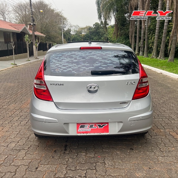 HYUNDAI I30 2.0 2010/2010 ELY AUTOMÓVEIS LAJEADO / Carros no Vale