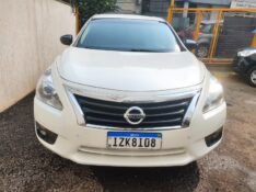 NISSAN ALTIMA SL 2.5 2013/2014 ALTERNATIVA VEÍCULOS LAJEADO / Carros no Vale