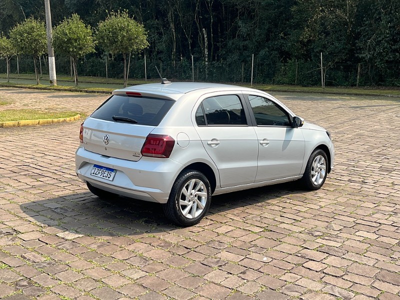 VOLKSWAGEN GOL 1.6 MSI FLEX 4P AUTOMÁTICO 2018/2019 BOSCO AUTOMÓVEIS GUAPORÉ / Carros no Vale